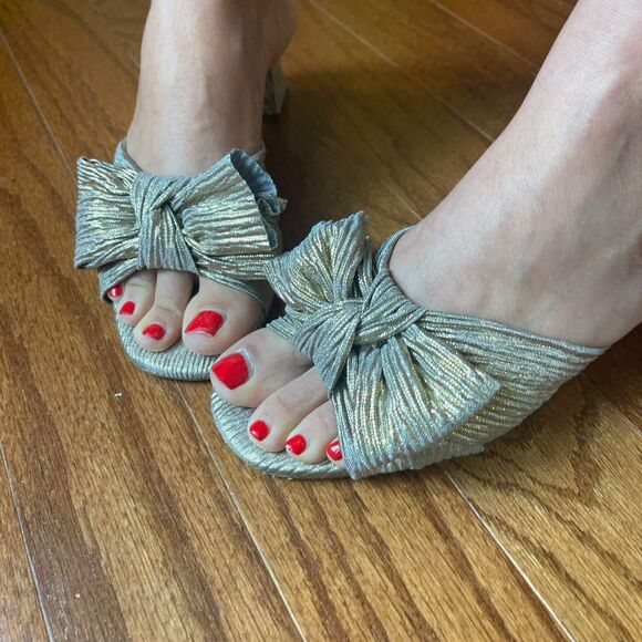 Kensie Women's Sandals Y2K Retro Bow Gold Silver Coquette Feminine Sandals 8.5 - Picture 1 of 6